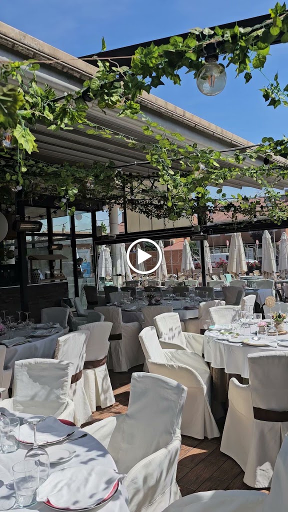 Restaurante El Vallina — Videos