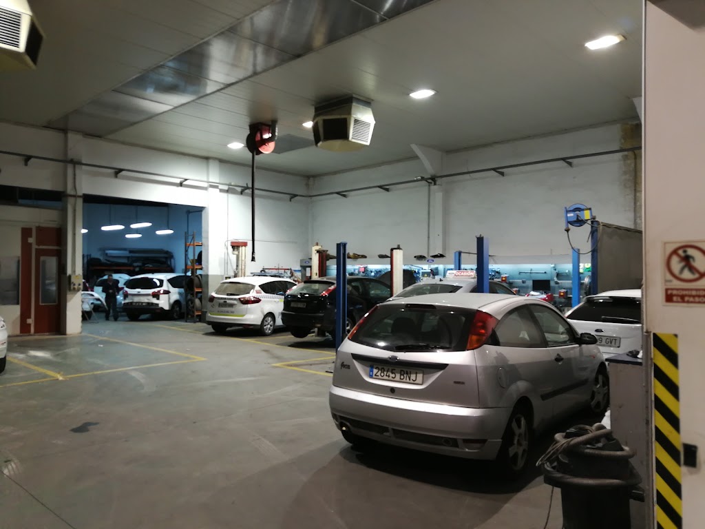 Ford Service | Grupo Lamprea — Interior