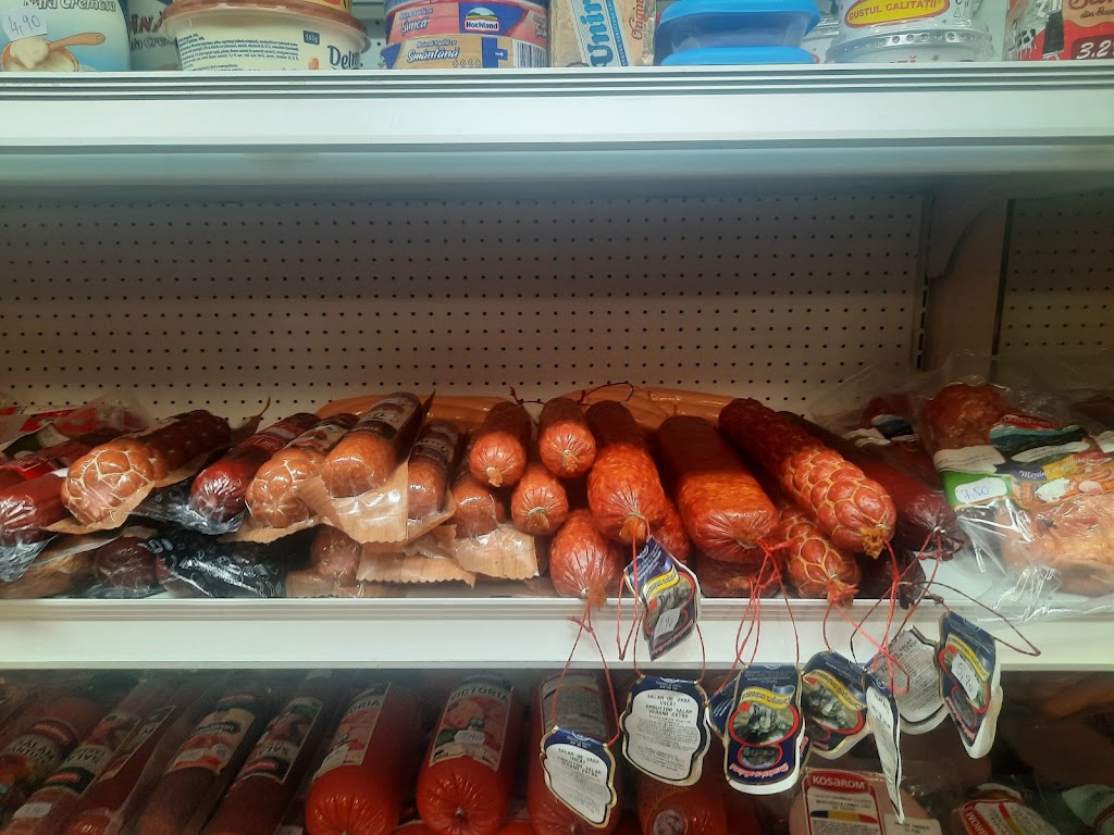 Alimentacion y Golosinas Tip & Top