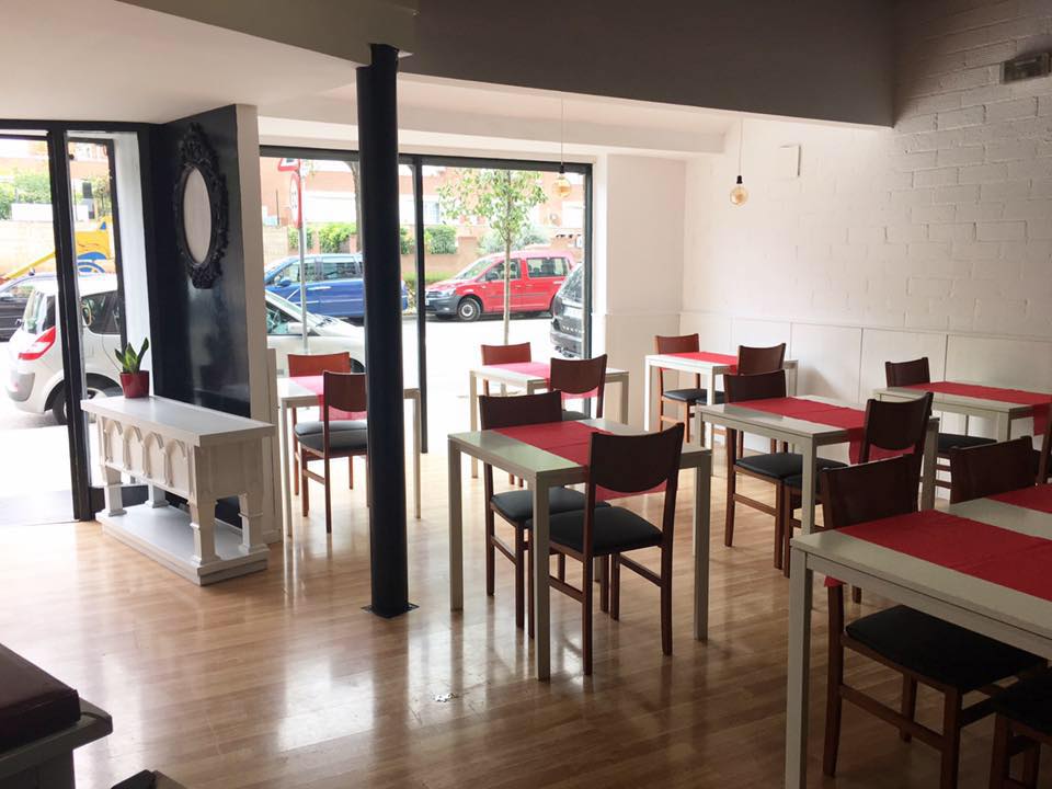 El Garrofer Restaurant — Ambiente