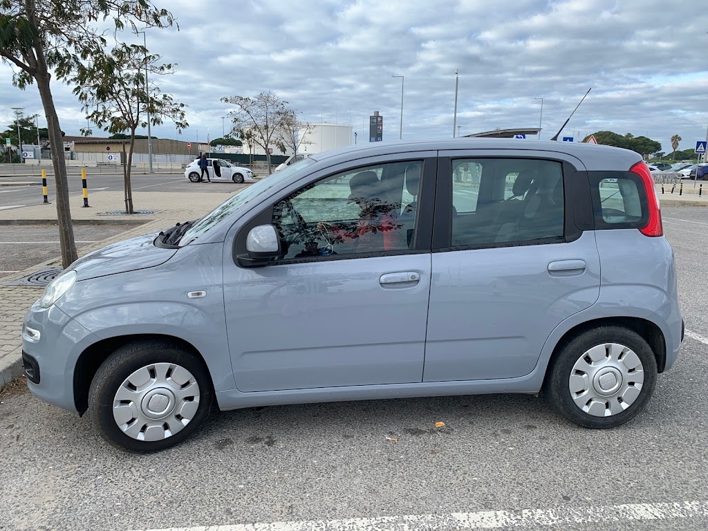 Faro Airport Car Hire Yor Car em Faro