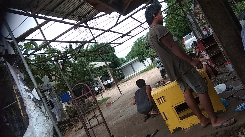 Bengkel Mobil Diah Motor