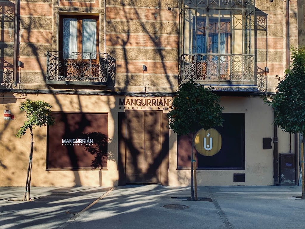 Mangurrian Cocktail Bar — Del propietario