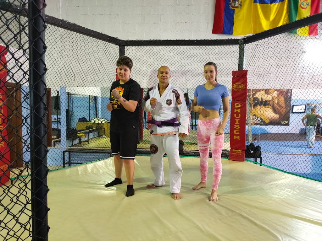 Crossfighter Nago — Comunidad