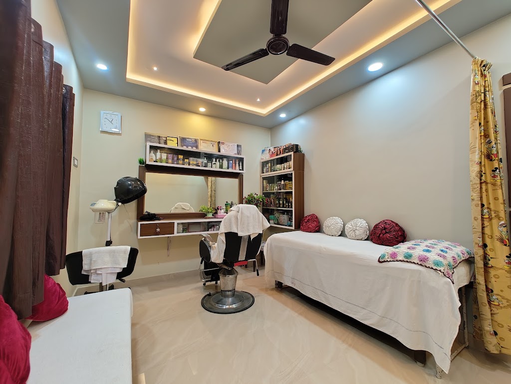 Rosy Beauty Parlour