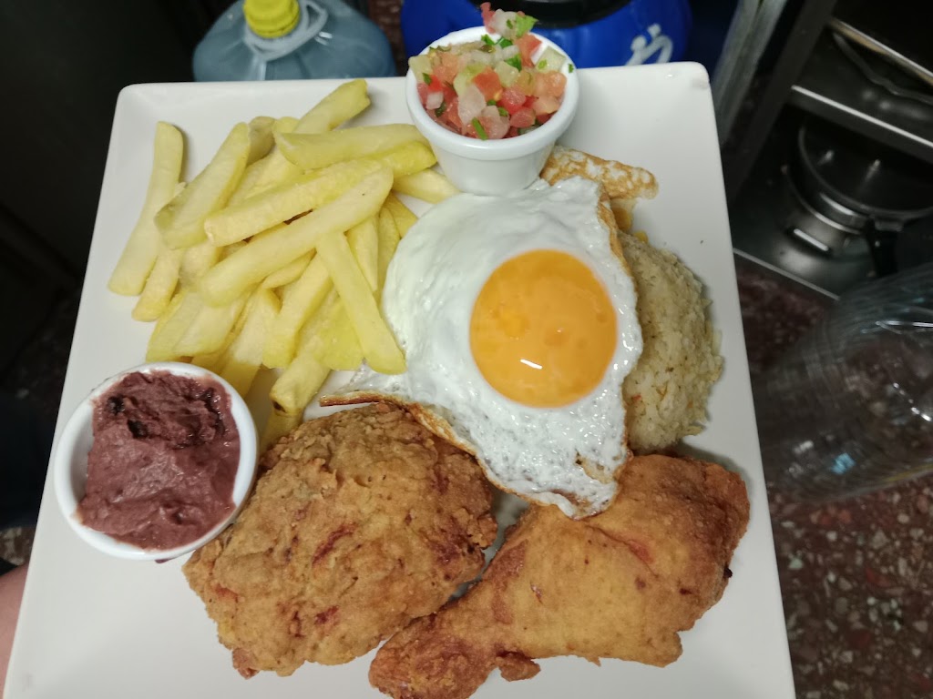 Toque Ala Frank (COCINA  MEXICANA-HONDURENA) — Comida y bebida
