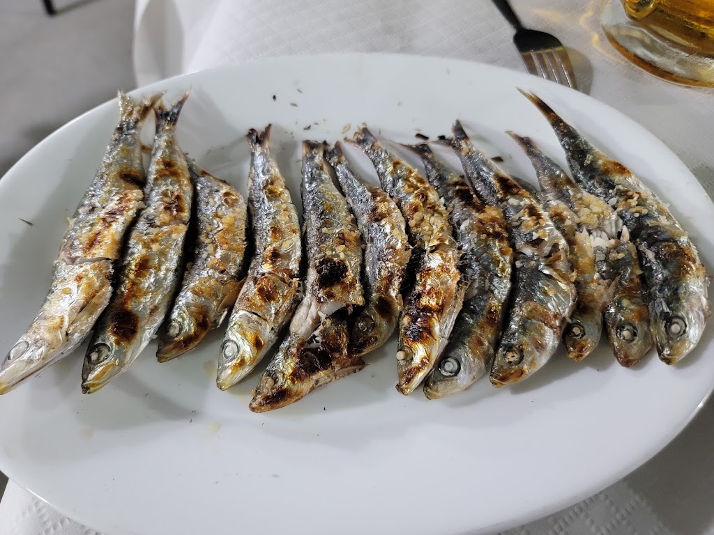 Dolores El Chispa — Comida y bebida