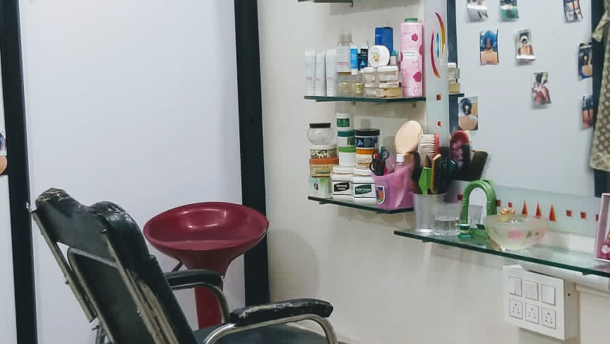 Soneri Sparsh Beauty Parlour