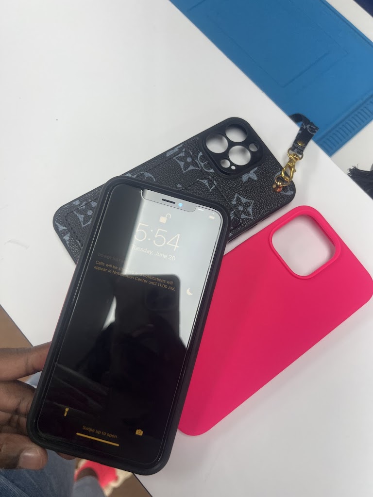 Techy Chamblee - Inside Walmart(iPhone, Android, iPads, Tablets, Laptops and gaming console repairs)