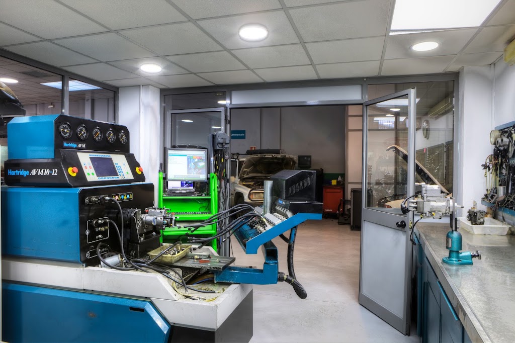 Bosch Car Service - Electroinyeccion Utrera — Interior