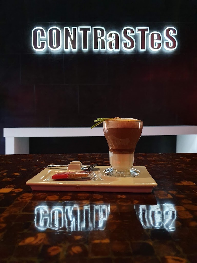 CONTRaSTeS — Cafe