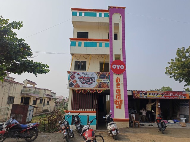 Spot On Hotel Dostana With Lodging
