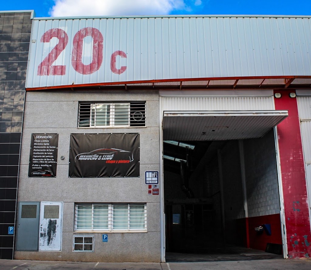 Madueno & Llido — Exterior