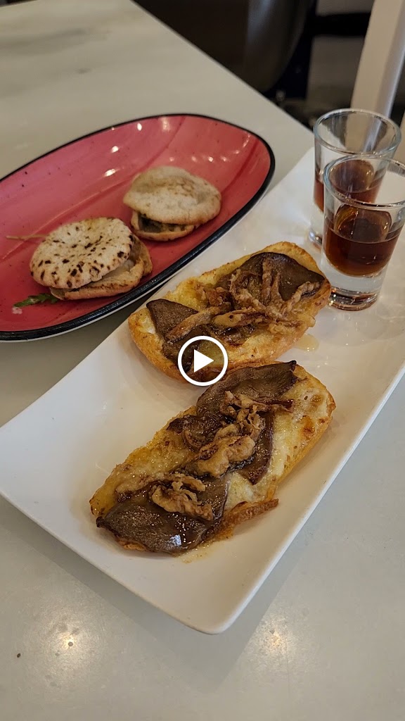 Casa Blanca — Videos
