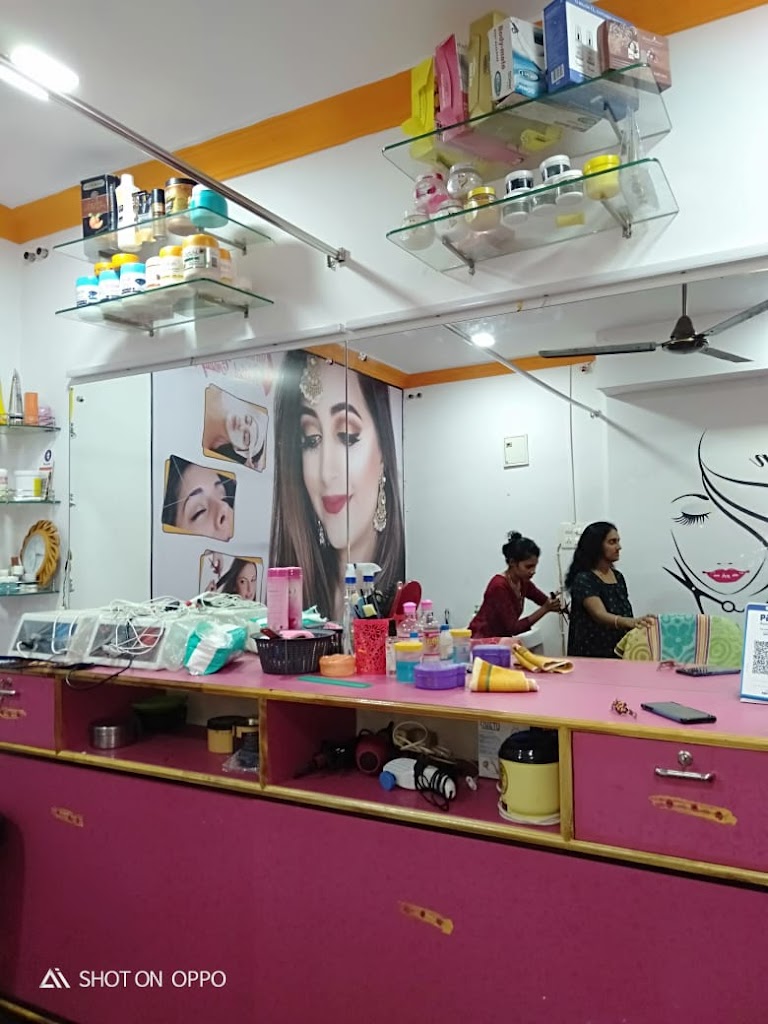 Sun Moon S Herbals Beauty Parlour