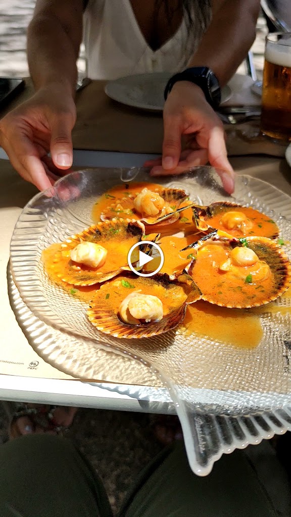 Roneo bar y restaurante — Videos