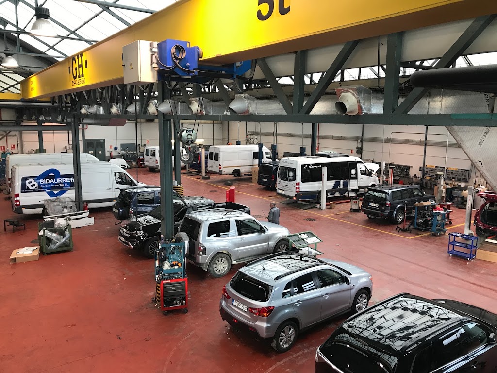 Ondo Mercedes-Benz Taller Industriales y Carrocerias — Interior