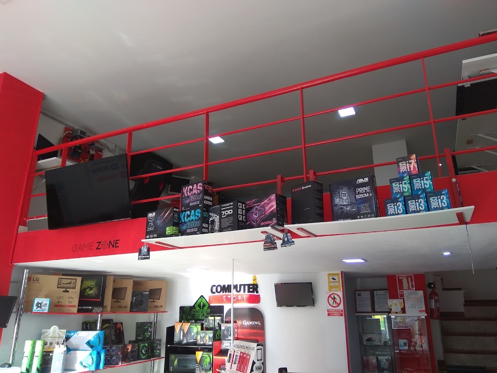 Dynos Almunecar - Informatica y reparaciones - Distribuidor oficial Digi - O2 - Simyo - Lowi - Jazztel - Masmovil - Pepephone — Interior