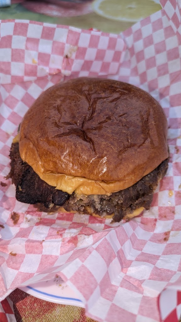 Billy's Burger — Comida y bebida
