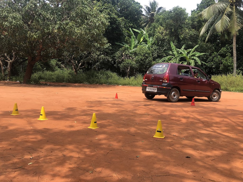 EBI DRIVING SCHOOL(எபி ஓட்டுநர் பயிற்சி பள்ளி)
