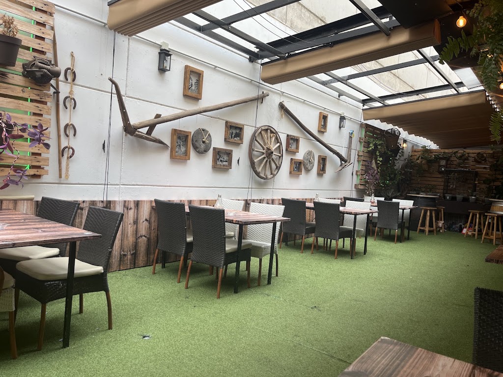 Restaurante Asador Sal Y Brasa — Ambiente