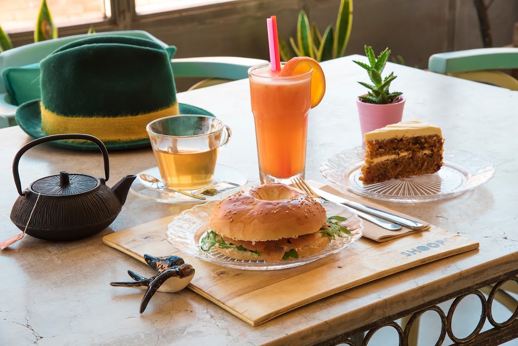 SHOOPO Tres Cantos — Comida y bebida