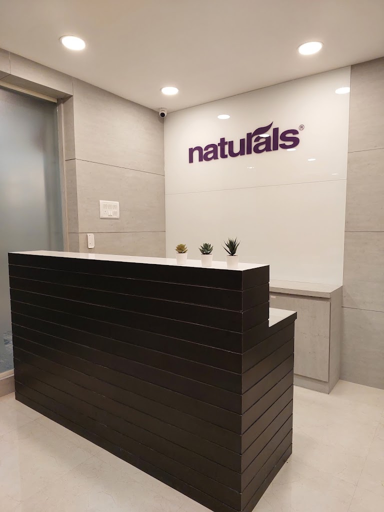 Naturals Salon