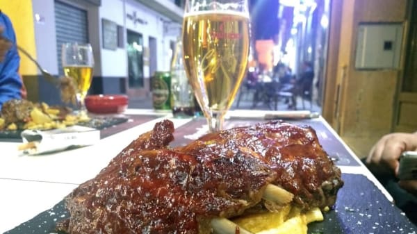 Restaurante Ca Cotet — Comida y bebida