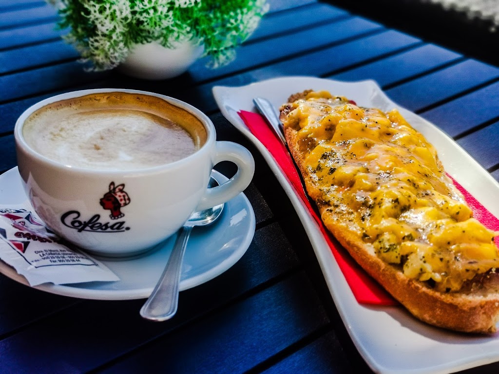 OdiseaLounge — Cafe