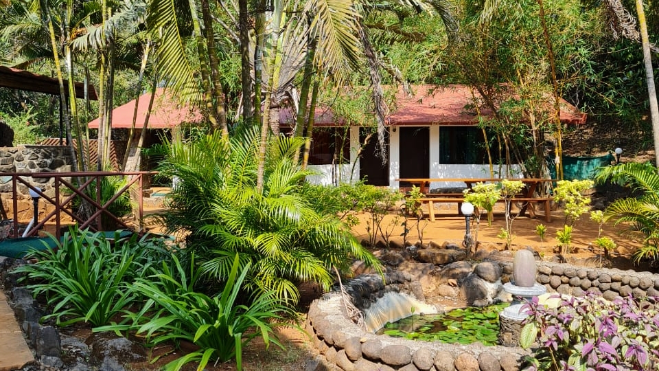 Captans Home Stay Best Airbnb In Lonavala