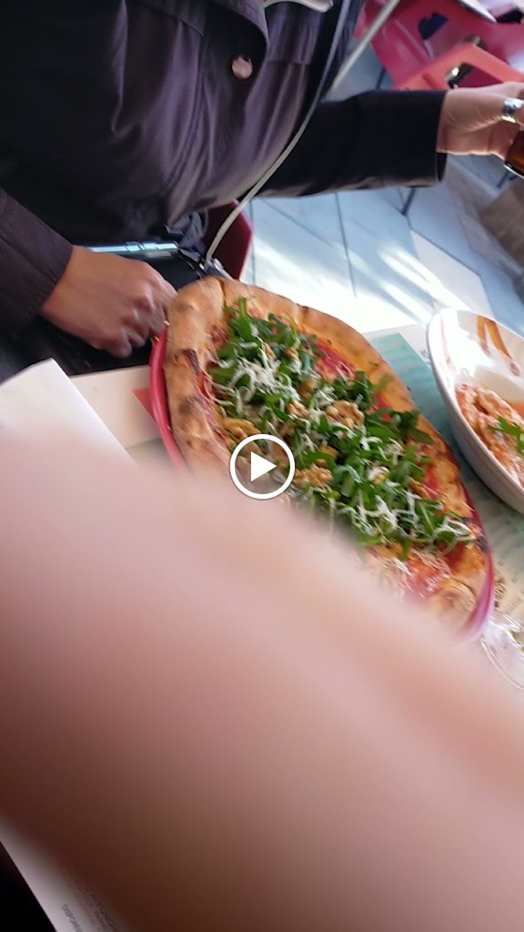 Pizzeria Sapori D'Italia — Videos