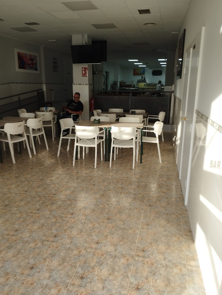 Bar Tu Rincon — Ambiente