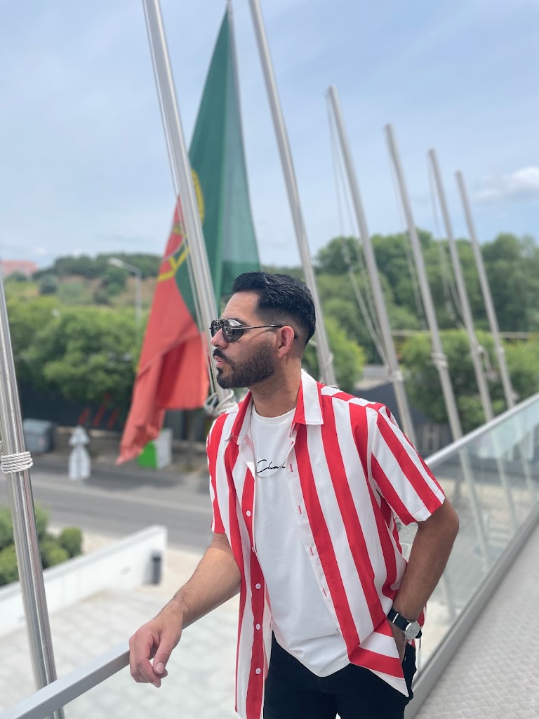 Monumento ao Bombeiro Voluntario de Queluz