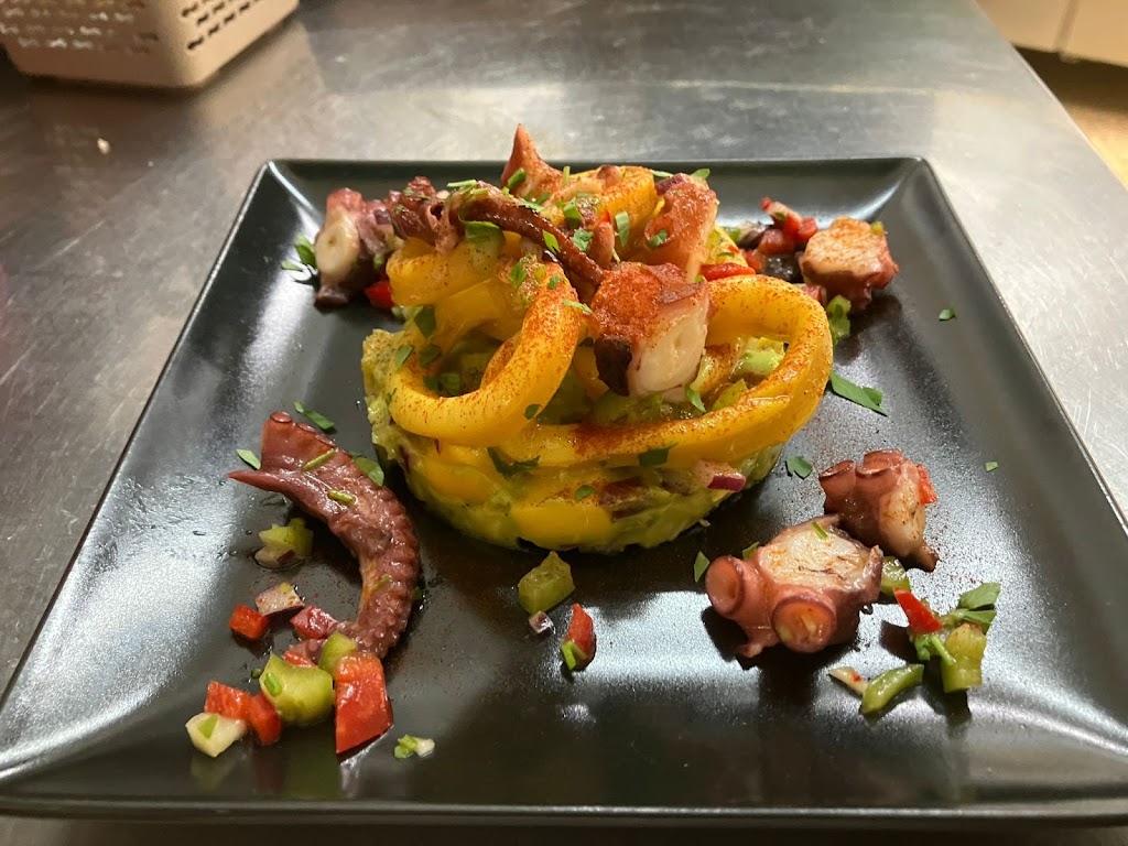 The New Rustico Maspalomas — Comida y bebida