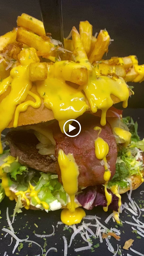 Moon lounge&burgers — Videos