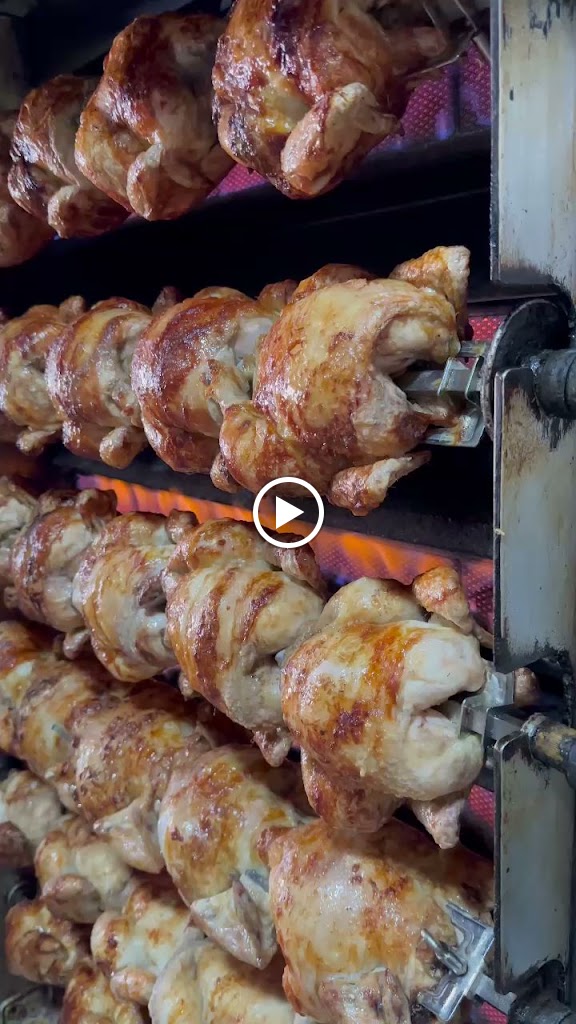 Asador De Pollos" El Pollo Del Mercado" — Videos
