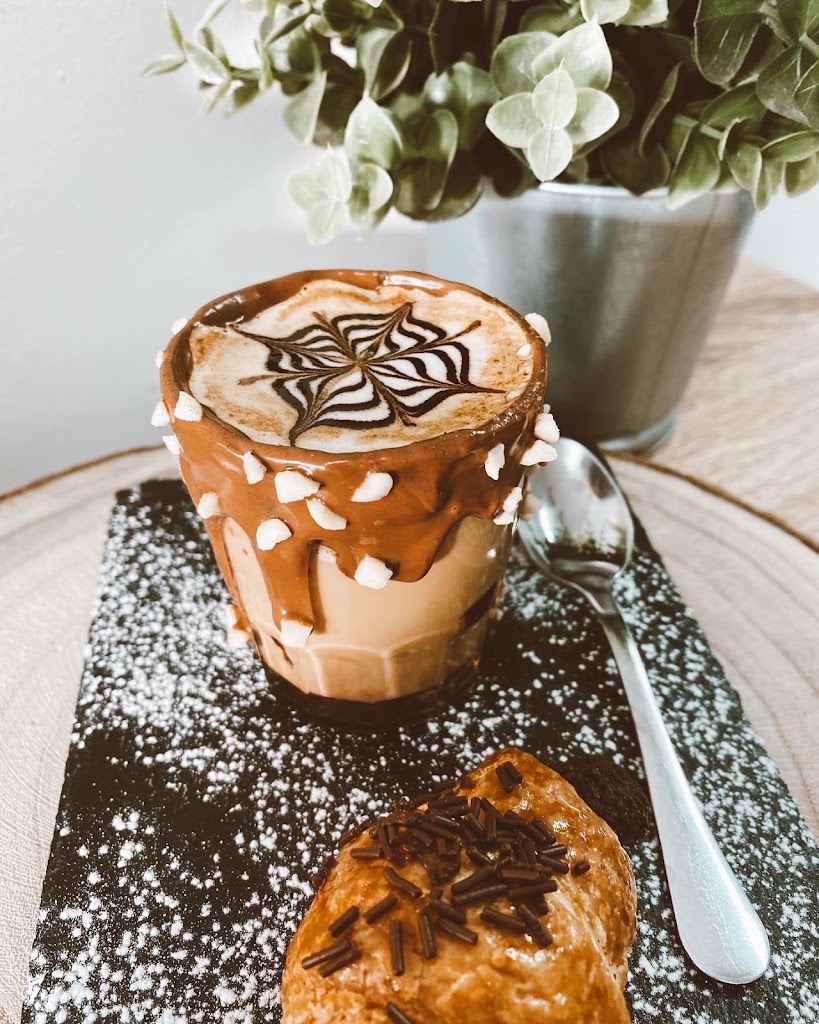 Minoa Cafeteria — Capuchino