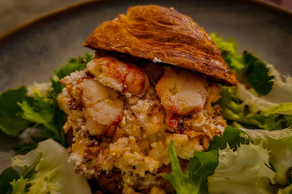 Amani Sky & Tapas Bar — Comida y bebida
