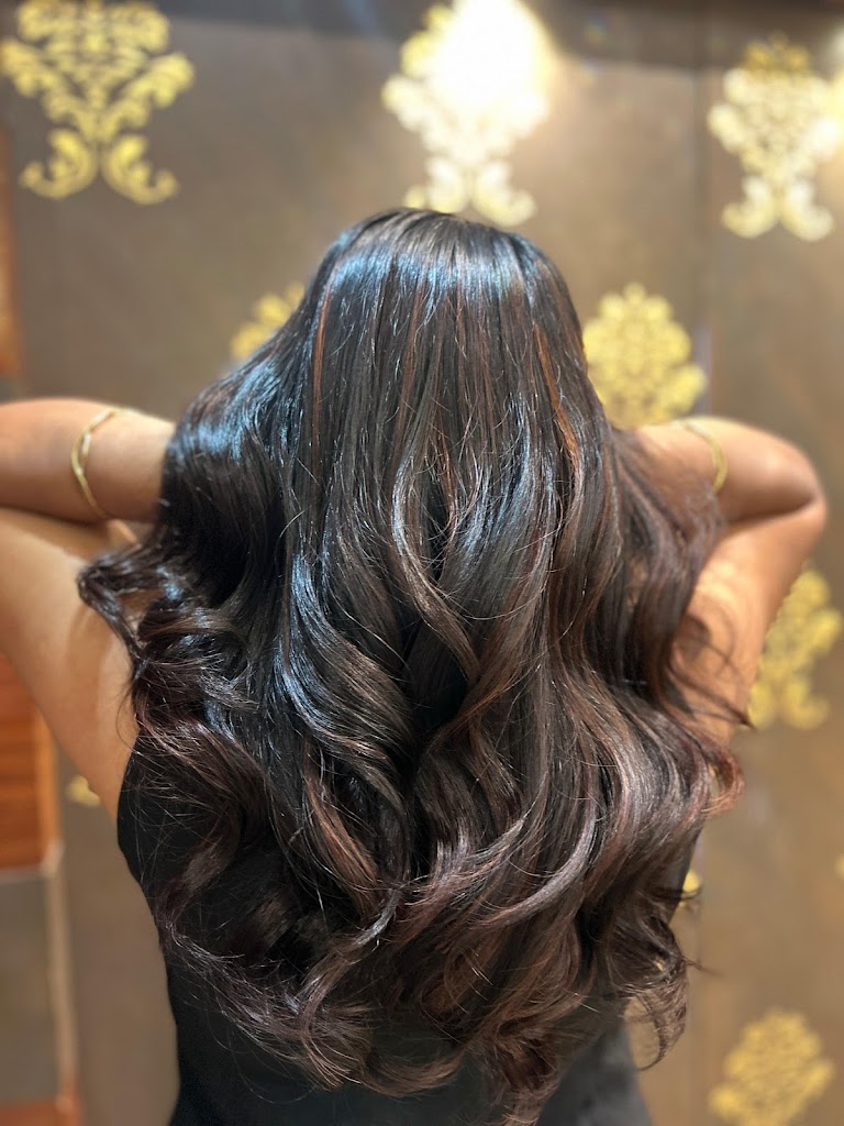 Queens Glamup Ladies Beauty Parlour