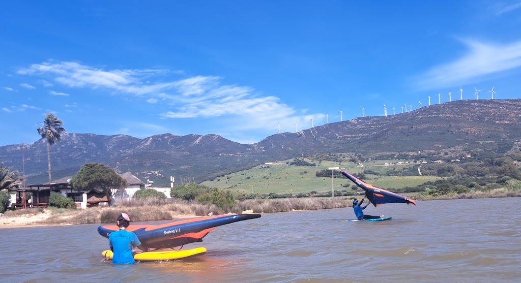 Atlantic Wing foil school / cursos wingfoil en Tarifa