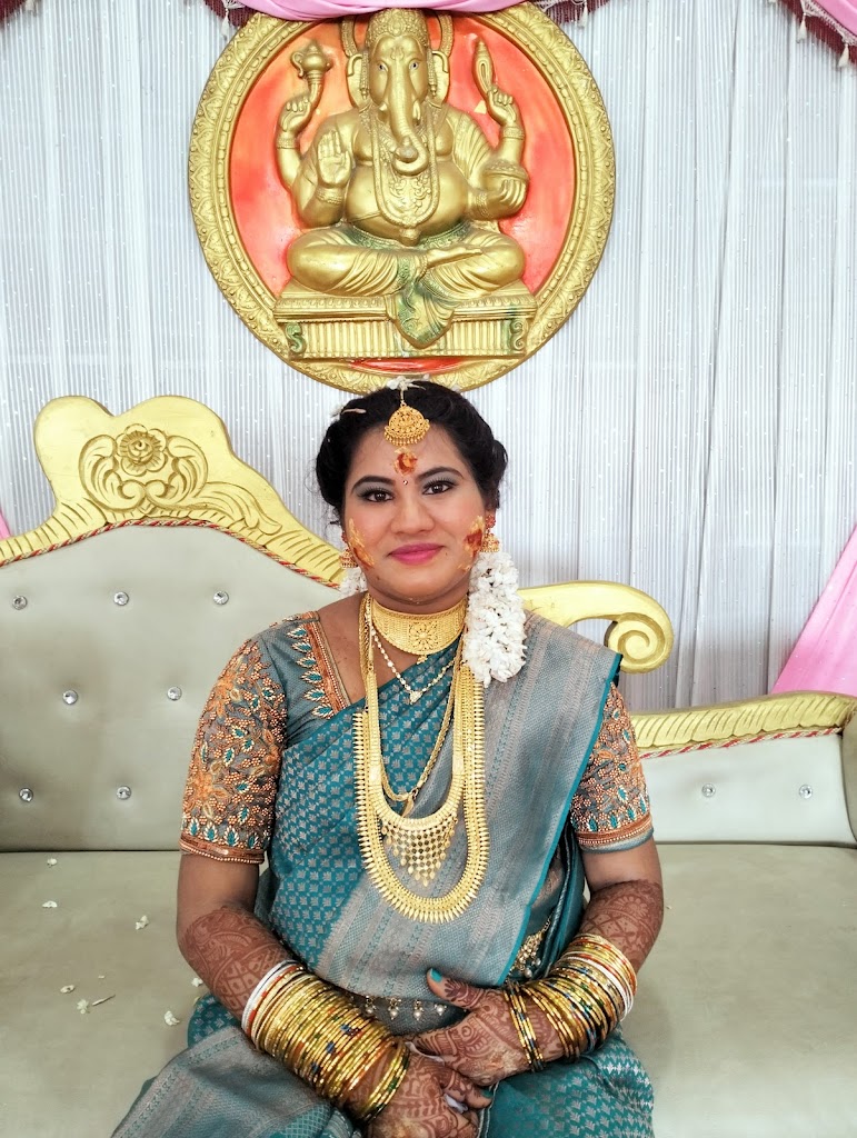 Sri Hitech Herbal Beauty Parlour