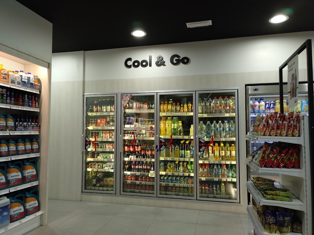 Estacion de Servicio Repsol — Interior
