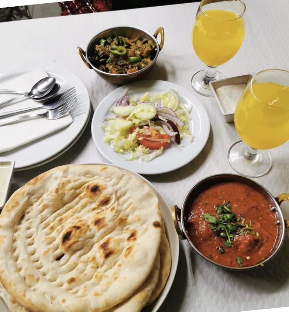 Al Madina Restaurante — Comida y bebida