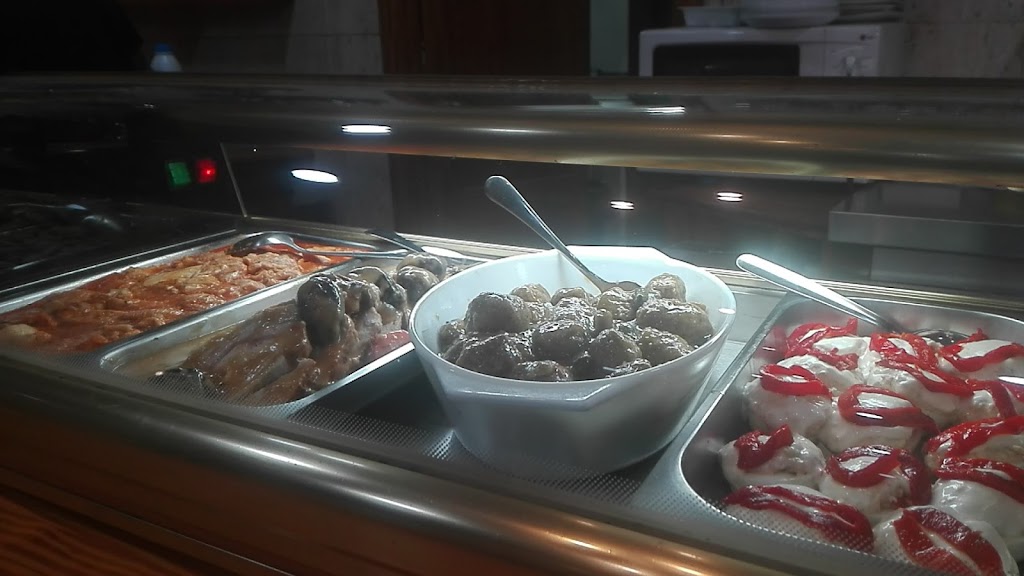Yoisi, fatan Jose LOS LIMITES DE MI CIUDAD , COGER SONIDO DEL BAJO. — Comida y bebida
