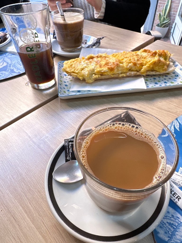Cafe Adaggio — Cafe