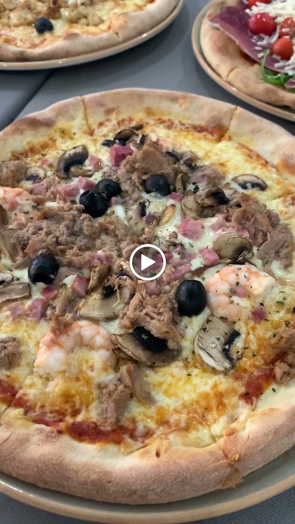 Restaurante El padrino San Amaro — Videos