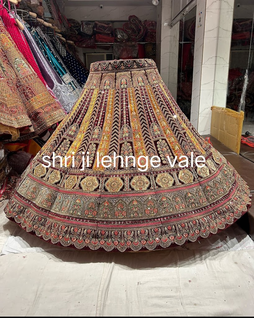 Ruchi Beauty Parlour And Lehenga Shop