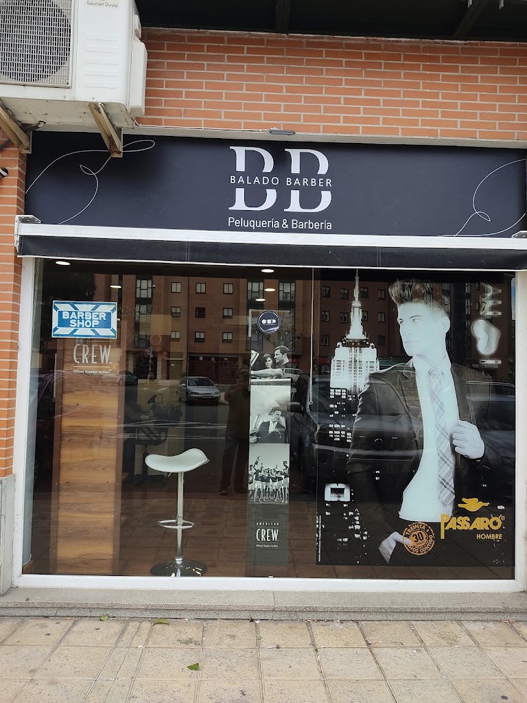 Peluqueria Balado Barber Avila — Exterior