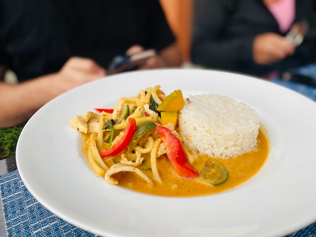 M&M Thai Café