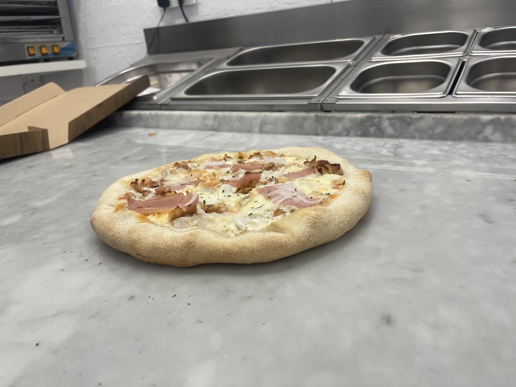 Pizzeria Kebab Ubeda — Comida y bebida